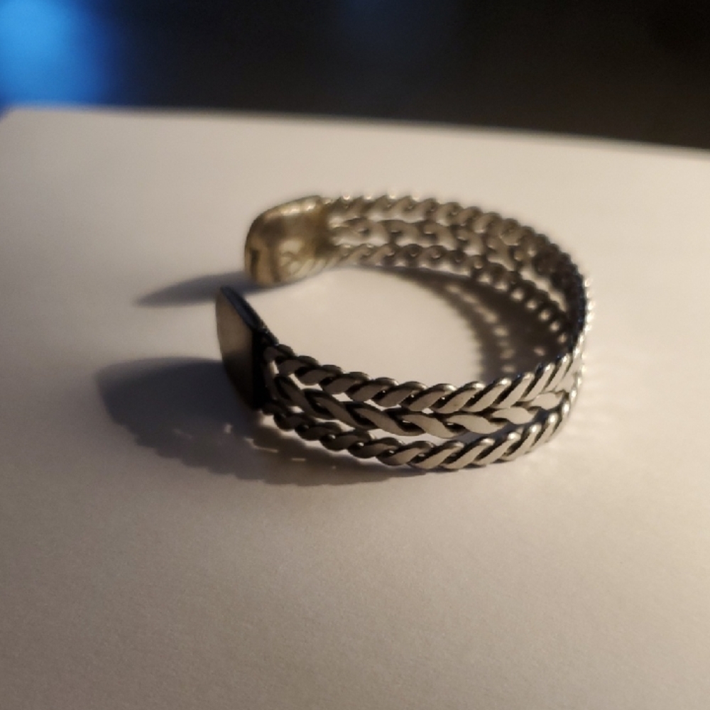 Braided Faux Silver Open Cuff Design Bracelet Preowned Jewelry - Picture 3 of 8